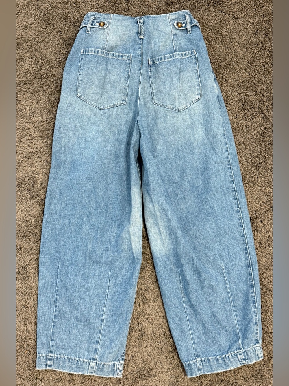 FREE PEOPLE Carrot Pleated Ankle Button Fly Jean Size 2 - Picture 8 of 9